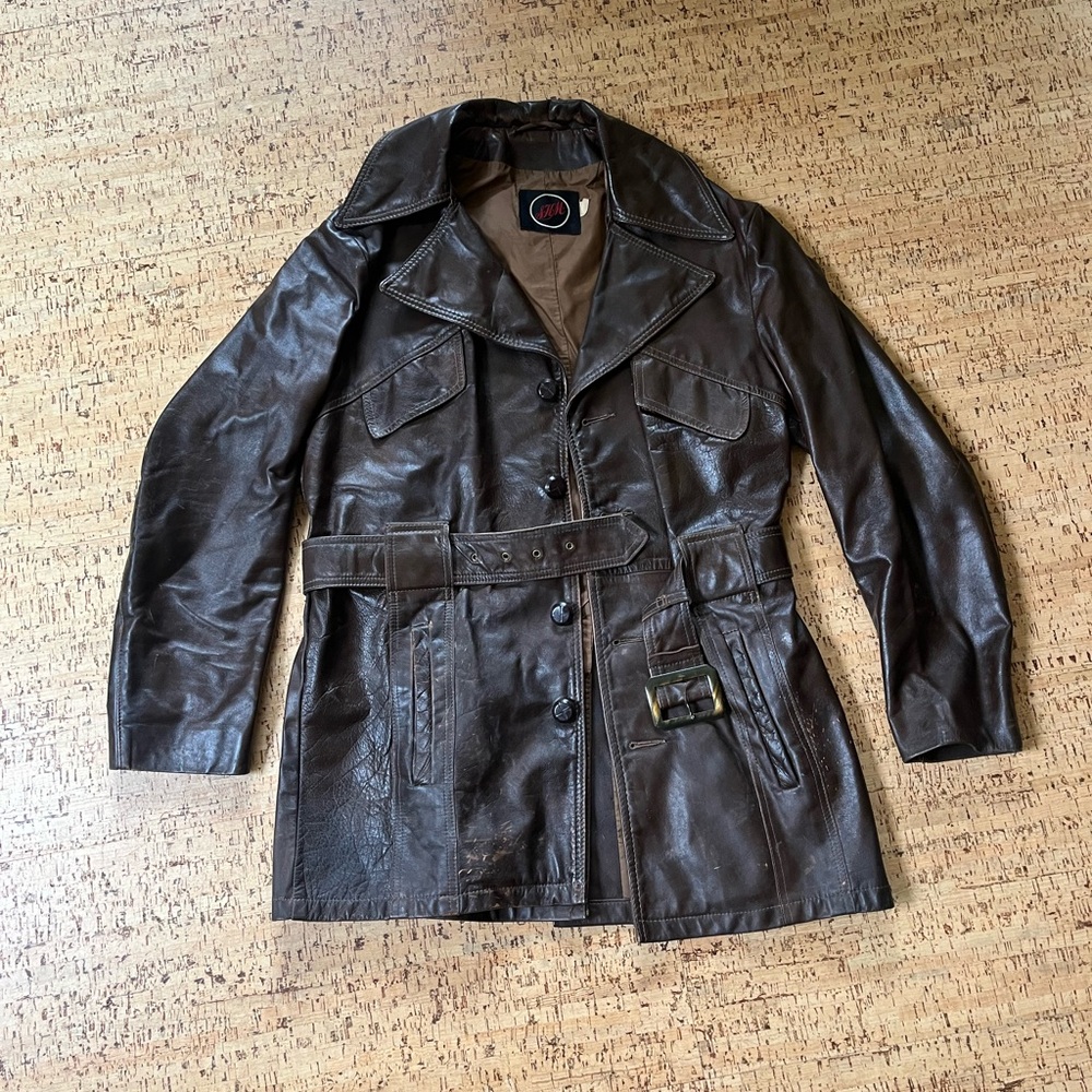 Vintage SKM Made in Seattle Brown Leather buttoned  coat, Fits like a Men’s M